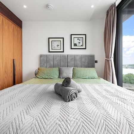 River Panorama Central London 2 Bedroom New Development 외부 사진