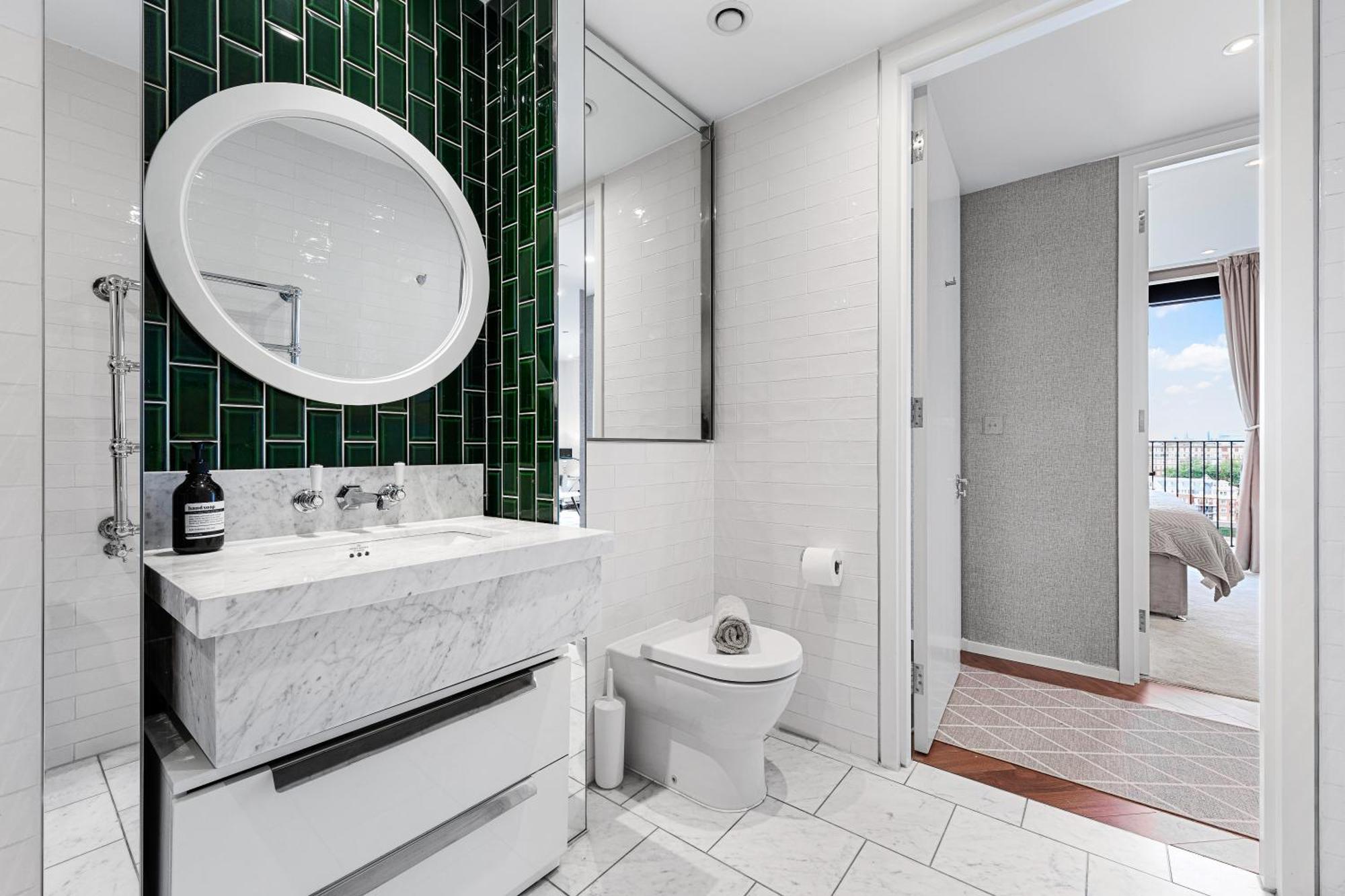 River Panorama Central London 2 Bedroom New Development 외부 사진