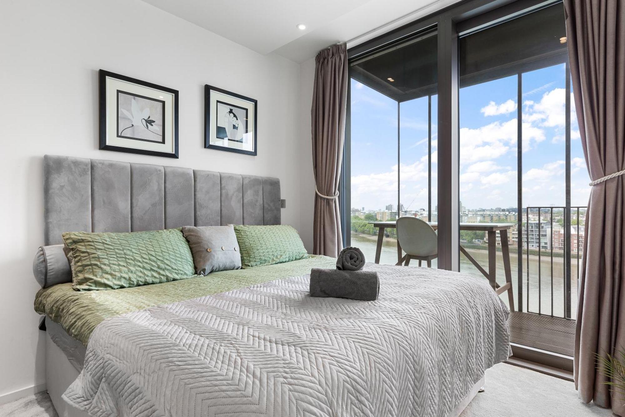 River Panorama Central London 2 Bedroom New Development 외부 사진