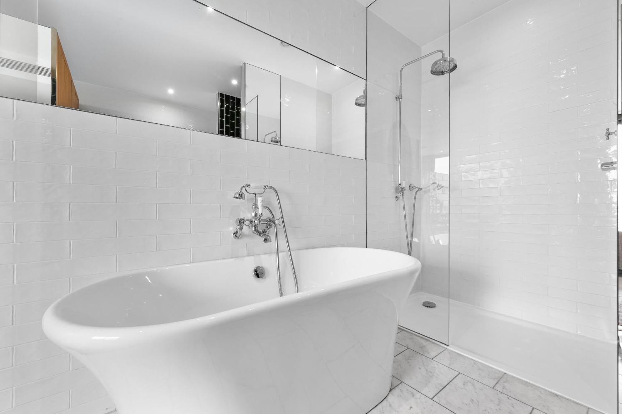 River Panorama Central London 2 Bedroom New Development 외부 사진